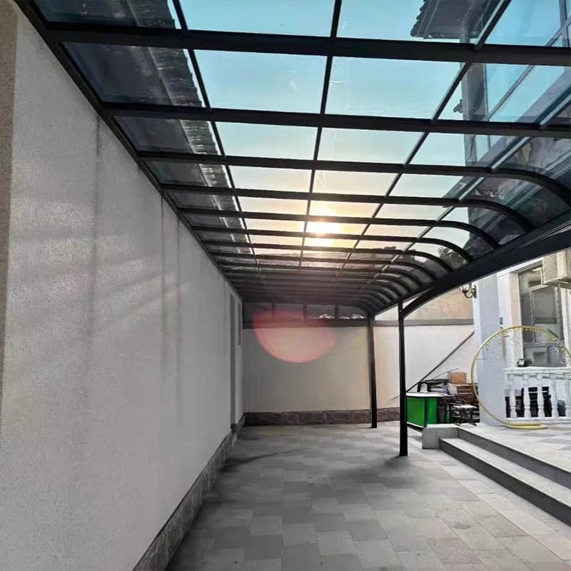 Auvent en aluminium pour terrasse