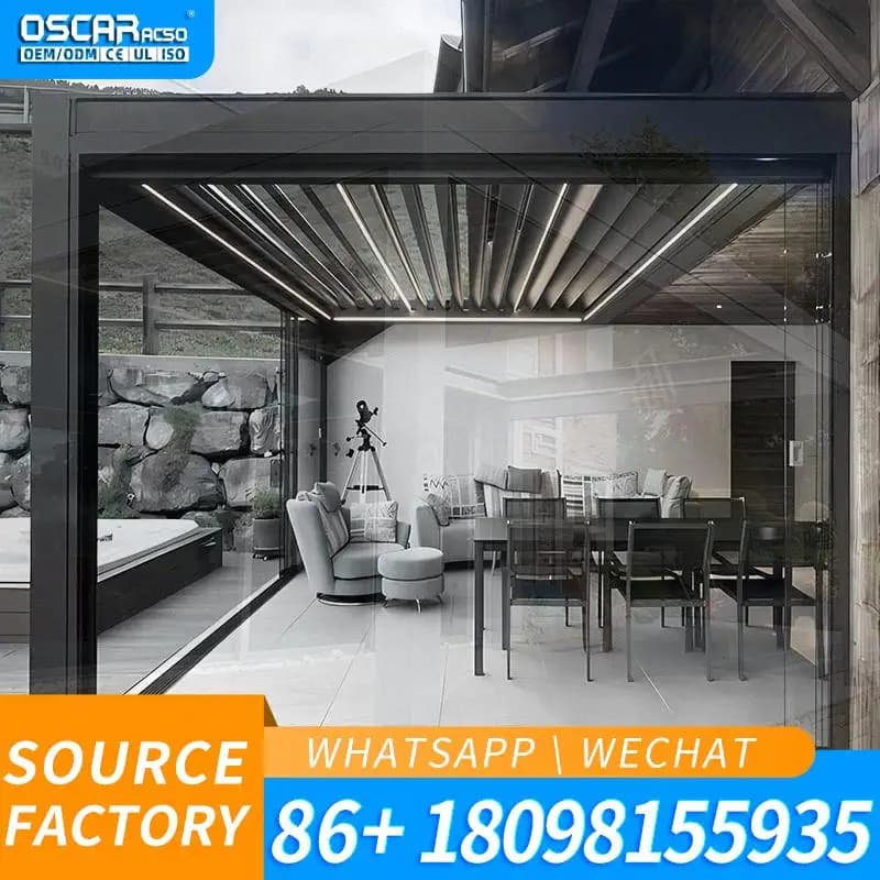 Pergola motorisée en aluminium avec toit à lames rétractables