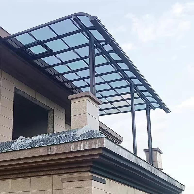 Auvent en aluminium pour terrasse
