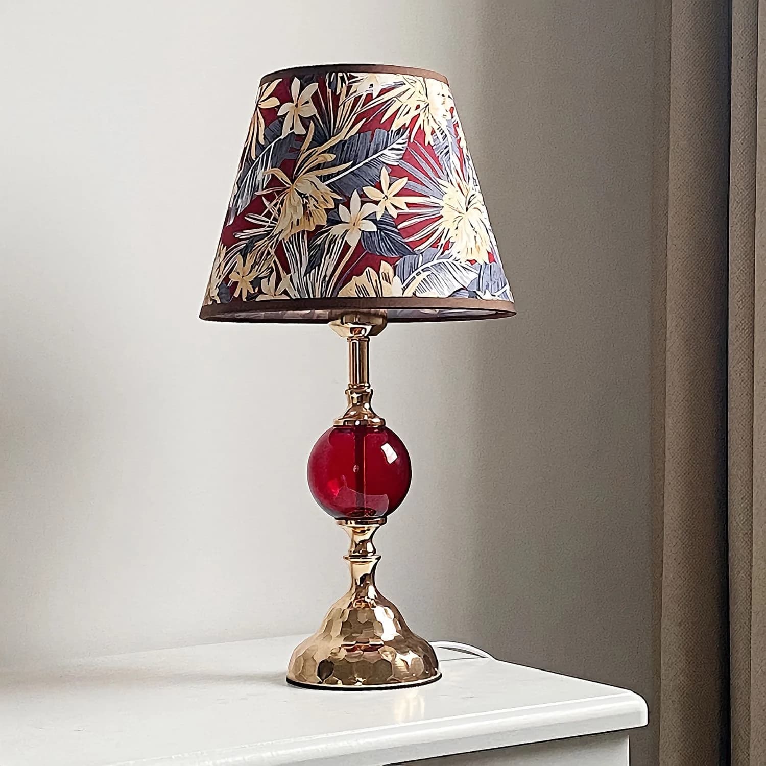 Lampe de bureau pour chambre à coucher, ambiance chaleureuse et romantique, luxe discret, fer forgé rétro américain, lampe de chevet simple et moderne