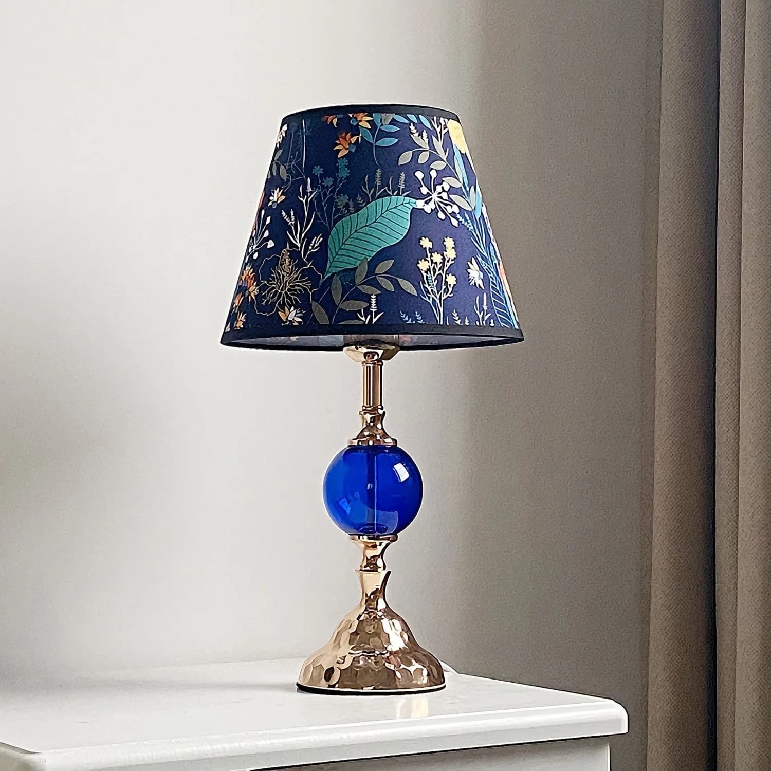 Lampe de bureau pour chambre à coucher, ambiance chaleureuse et romantique, luxe discret, fer forgé rétro américain, lampe de chevet simple et moderne