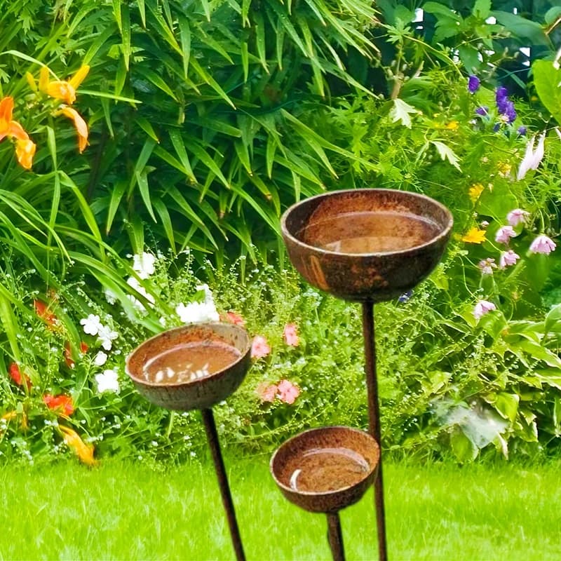 Ensemble de 3 mangeoires à oiseaux en forme de collecteurs de pluie rouillés pour la décoration extérieure du jardin, station d'arrosage ▪