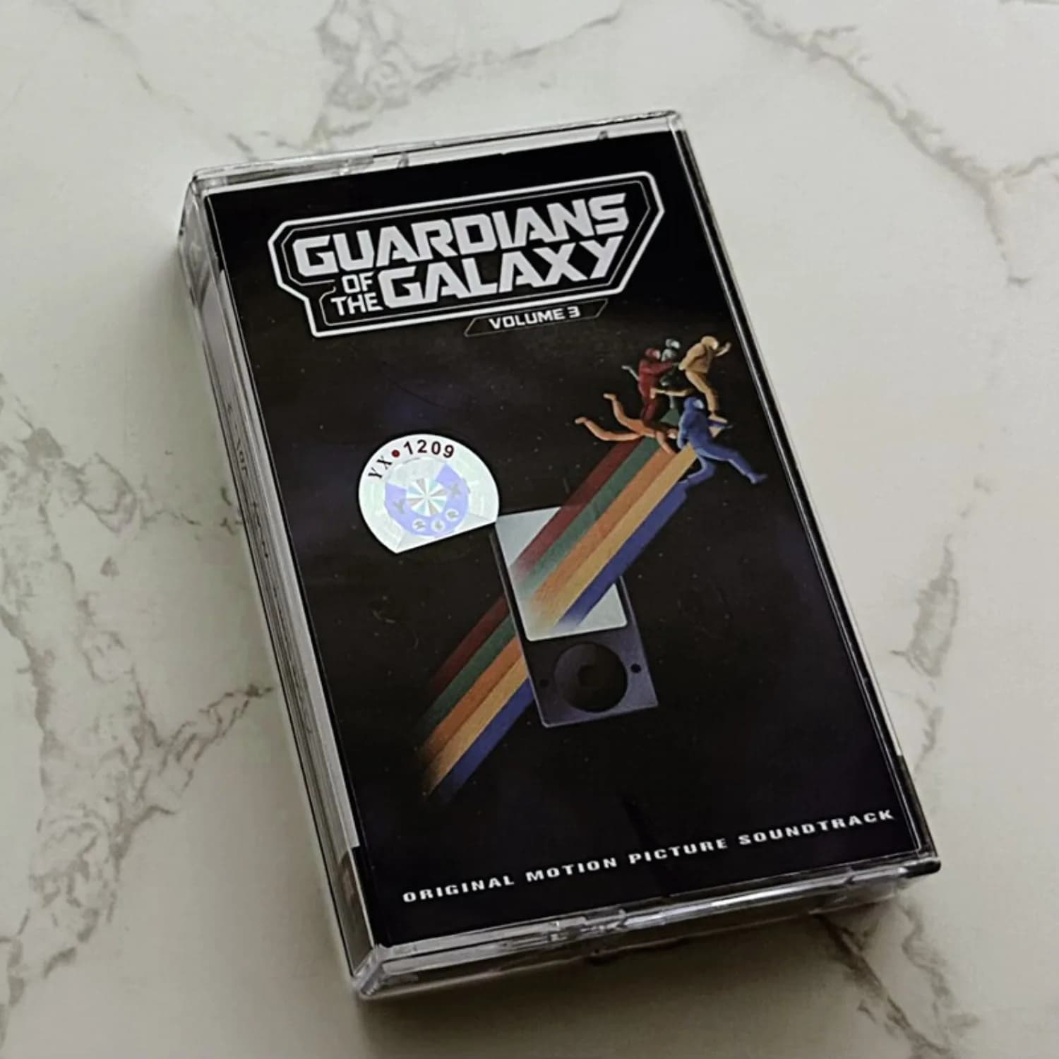 Cassette de musique pop de style science-fiction rétro occidental, avec illustration artistique Rain