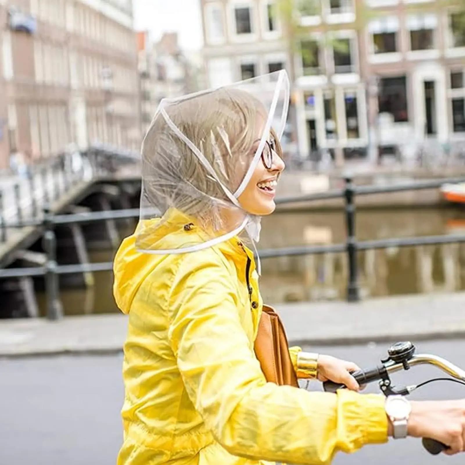 Chapeau de pluie transparent réutilisable imperméable à large bord pour femme, idéal pour les activités de plein air, la randonnée, le jardinage, le shopping, la plage et la protection contre le vent