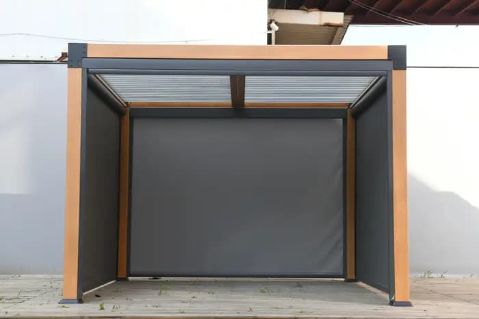 Pergola imperméable pour jardin de loisirs