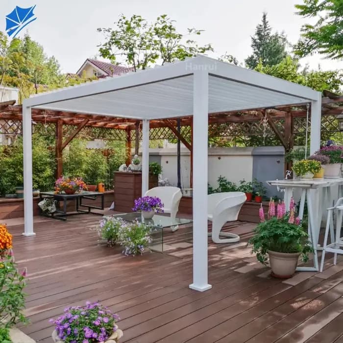 Pergola bioclimatique en aluminium sur mesure 6x4 pour extérieur