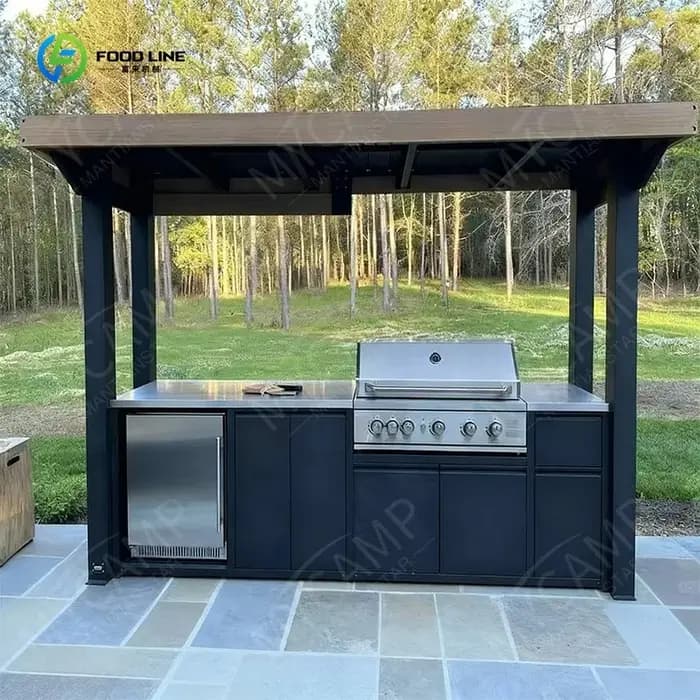 Pergola motorisée en aluminium sur mesure avec toit à lames orientables